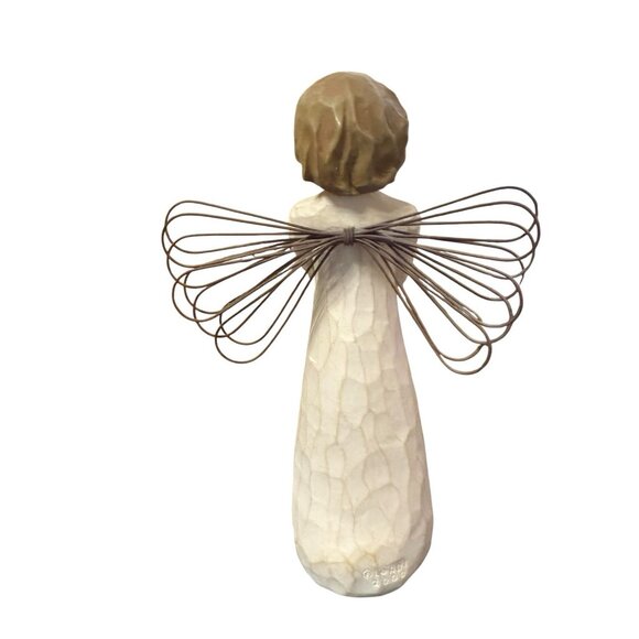 Angel of Wishes Figurine by Willow Tree - May You Always Hold on to Your Dreams - Picture 4 of 4